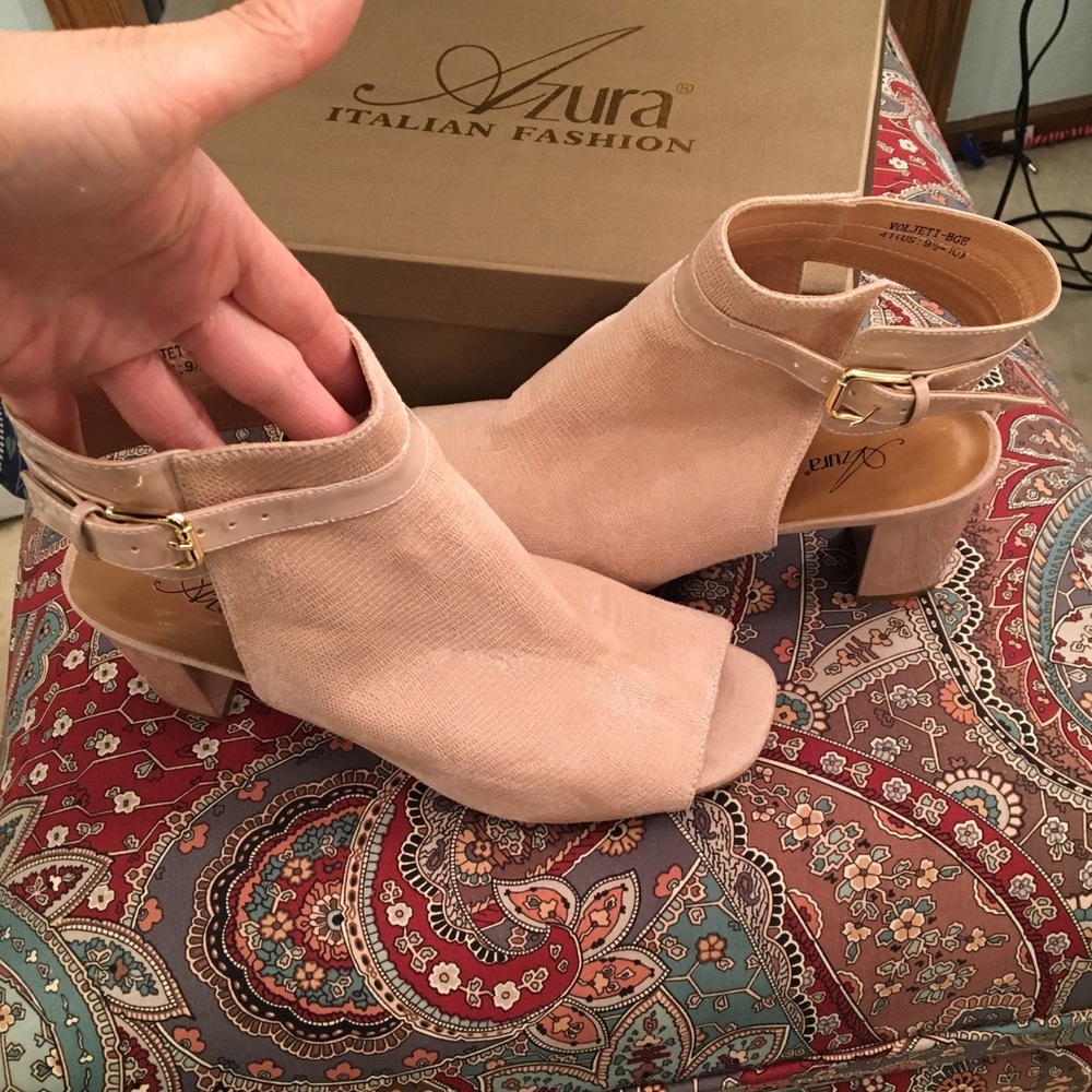 azura voljeti beige shoe / bootie